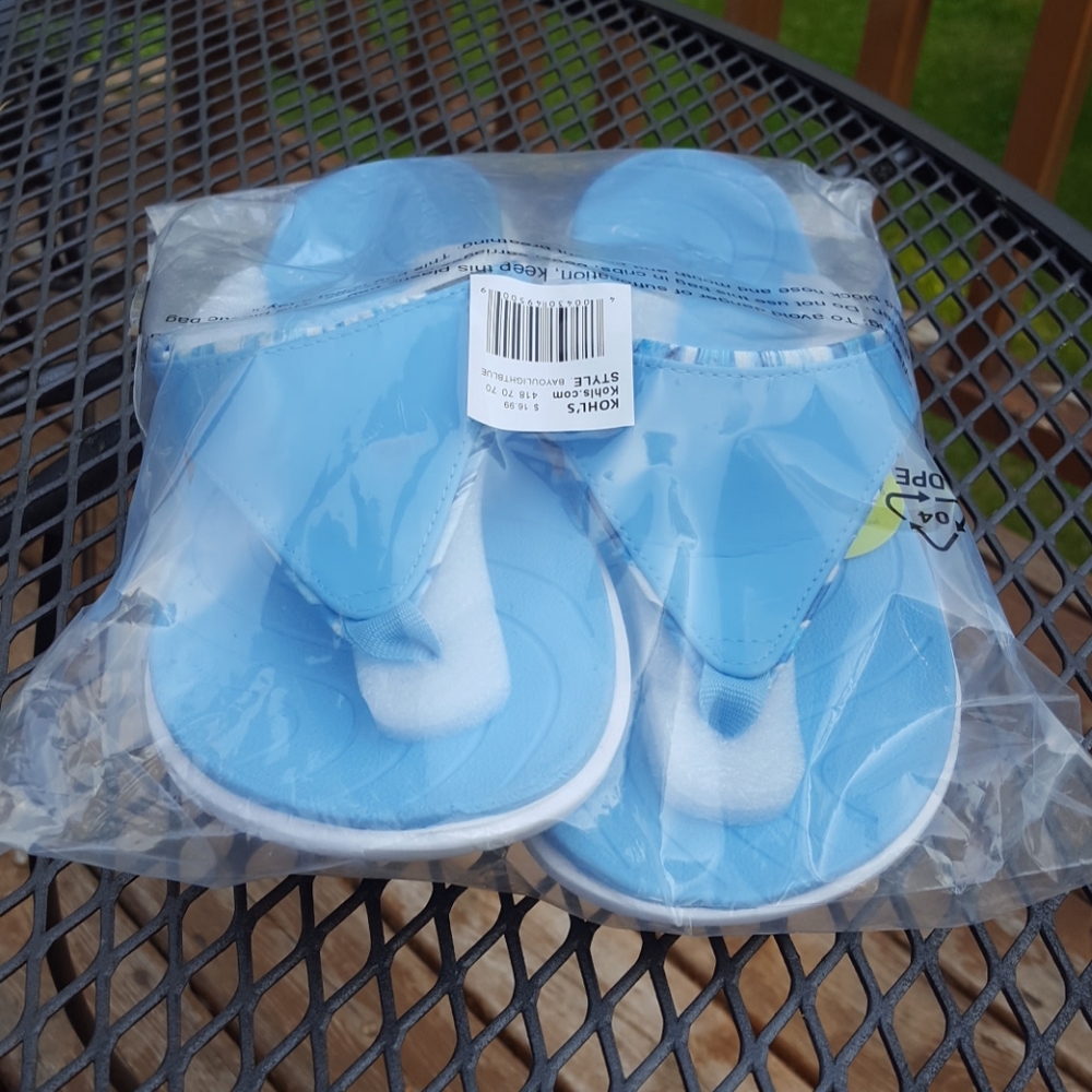 NWT women's Tek Gear light blue sandals - Picture 6 of 10